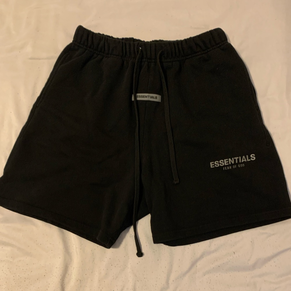 ESSENTIALS Sweat Shorts